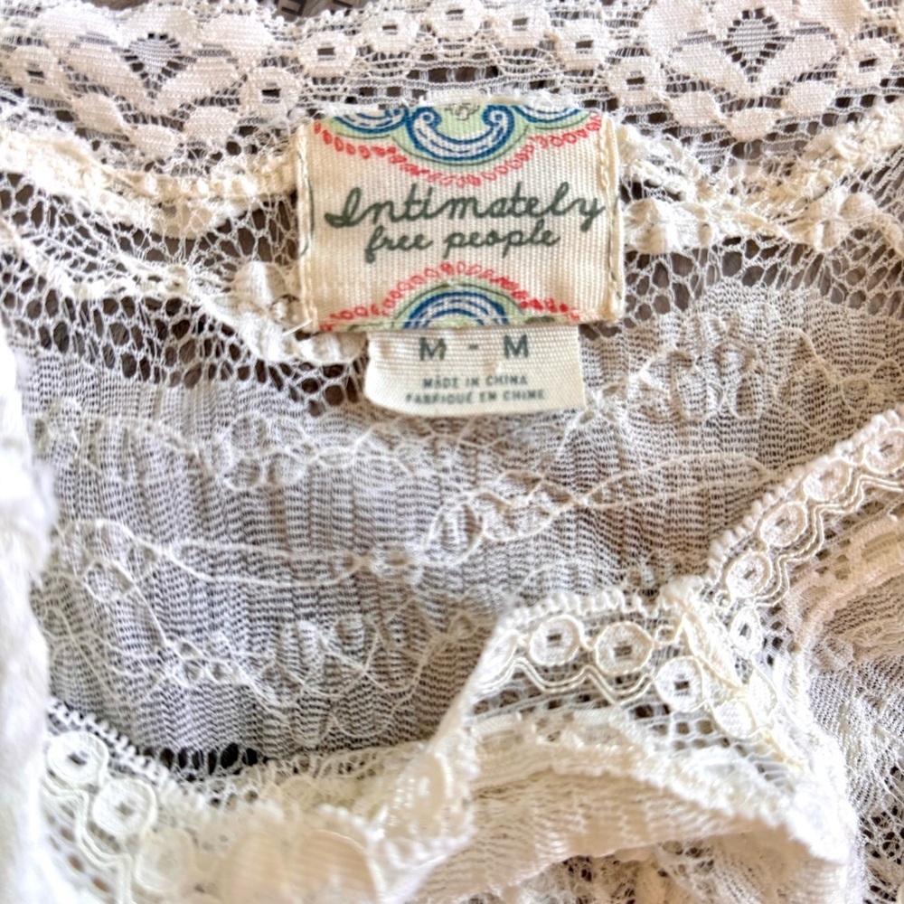 Free People Cream Lace Pull On Slip Adjustable Staps - Picture 9 of 9